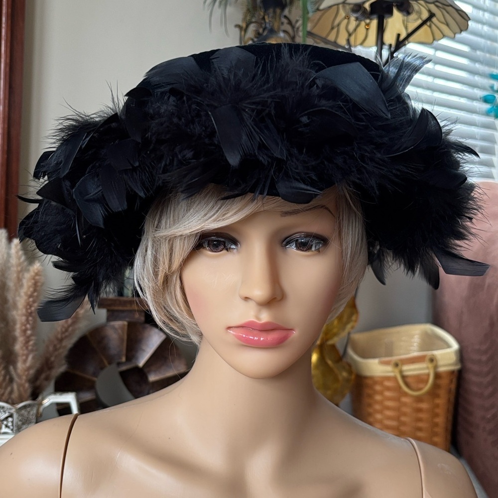 Vintage Lord & Taylor Black Velvet Kentucky Derby Wide Brim Feathers Dress Hat